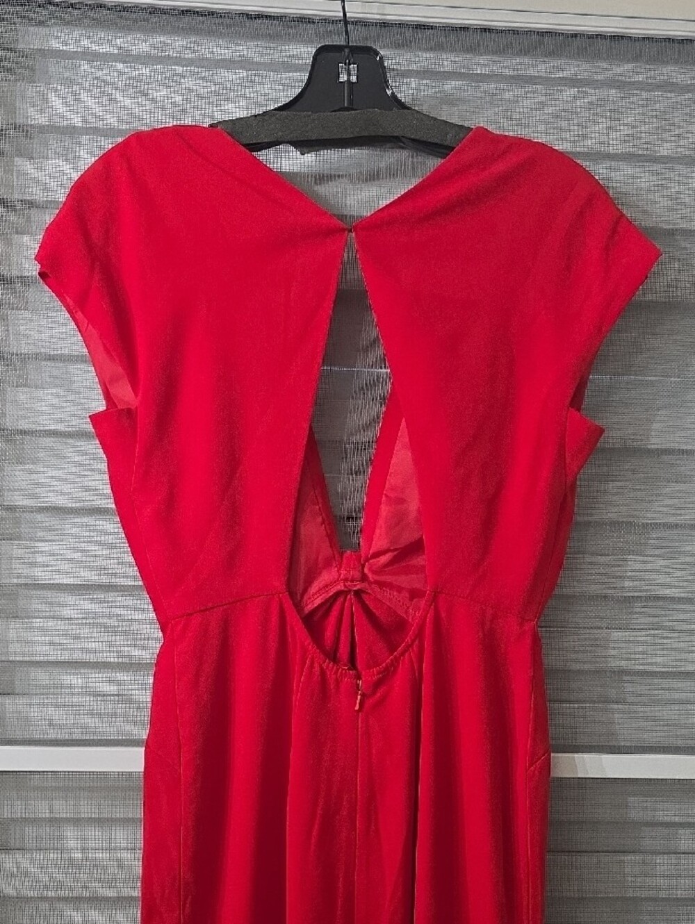 Red Twist-Front Maxi Dress by Jill Stuart - Picture 4 of 7